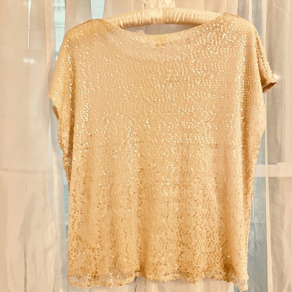 Sequin in dreamy vanilla, L, double layered, soft interior, simply beautiful - Picture 9 of 14